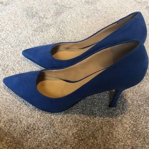 Nine West 8.5 blue suede shoes